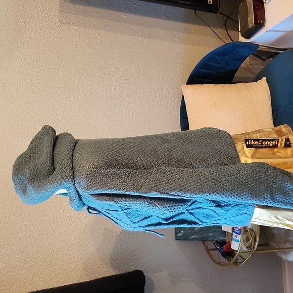 AQ Sport Teal Cable Knit Hooded Sweater NWT Sz. M - Picture 5 of 7